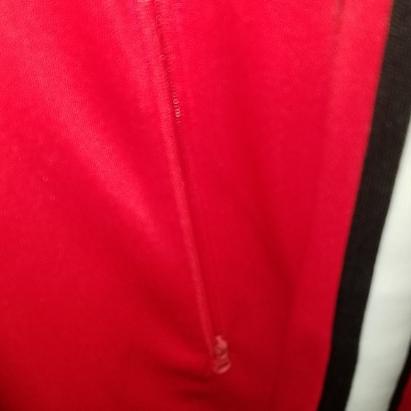 LAST ONE! XL: NWT Nike Zipped Jacket in Red - Picture 5 of 11